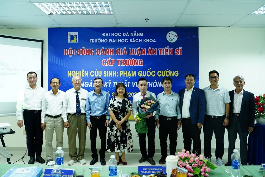 A group of people standing in front of a banner

AI-generated content may be incorrect.