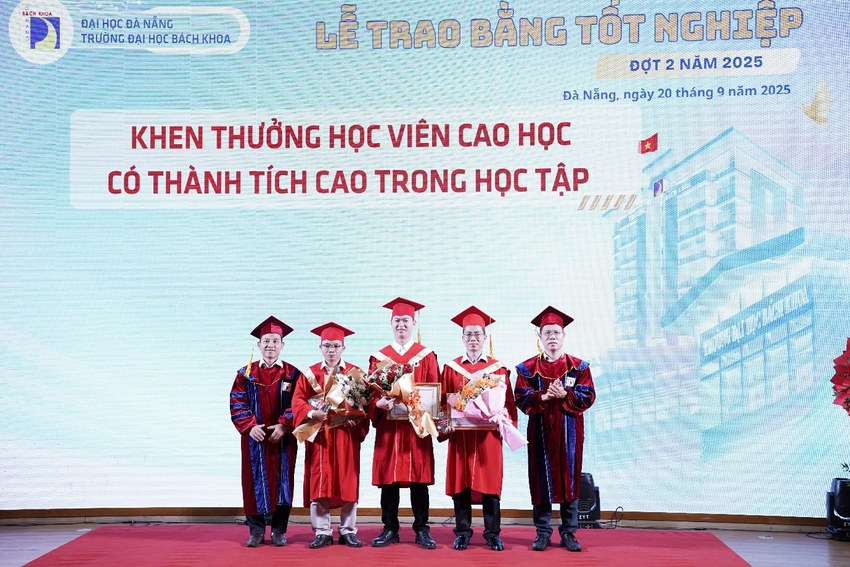 A group of people wearing graduation gowns and holding flowers

AI-generated content may be incorrect.