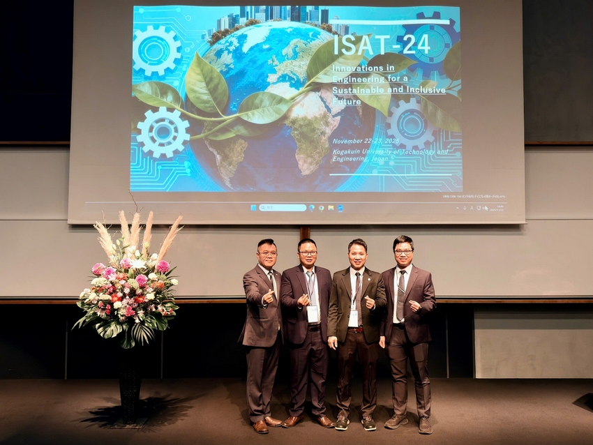 A group of men standing in front of a projection screen

AI-generated content may be incorrect.