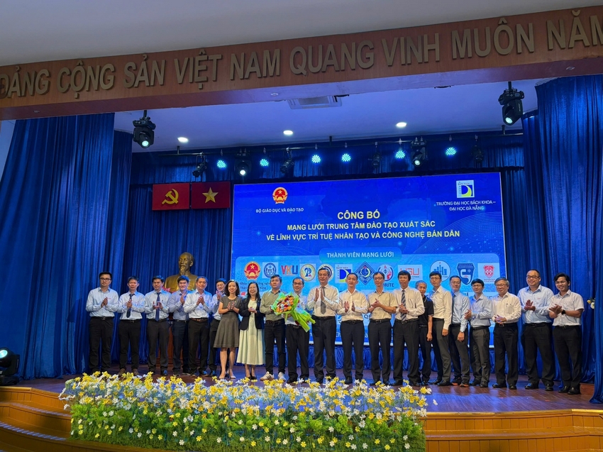 A group of people on a stage

AI-generated content may be incorrect.