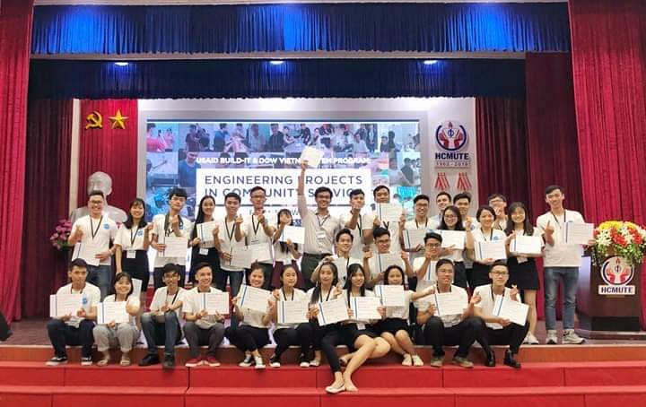 SV trường ĐH Bách khoa, ĐH Đà Nẵng 3 lần liên tiếp đoạt chức vô địch tại cuộc thi EPICS